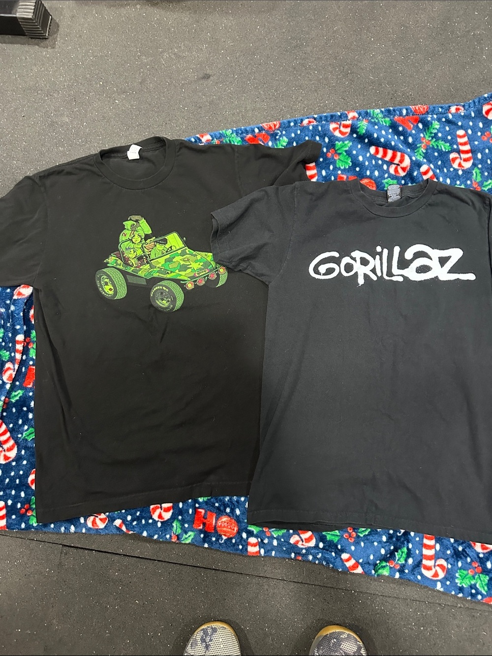 Gorillaz graphic tee bundle small medium